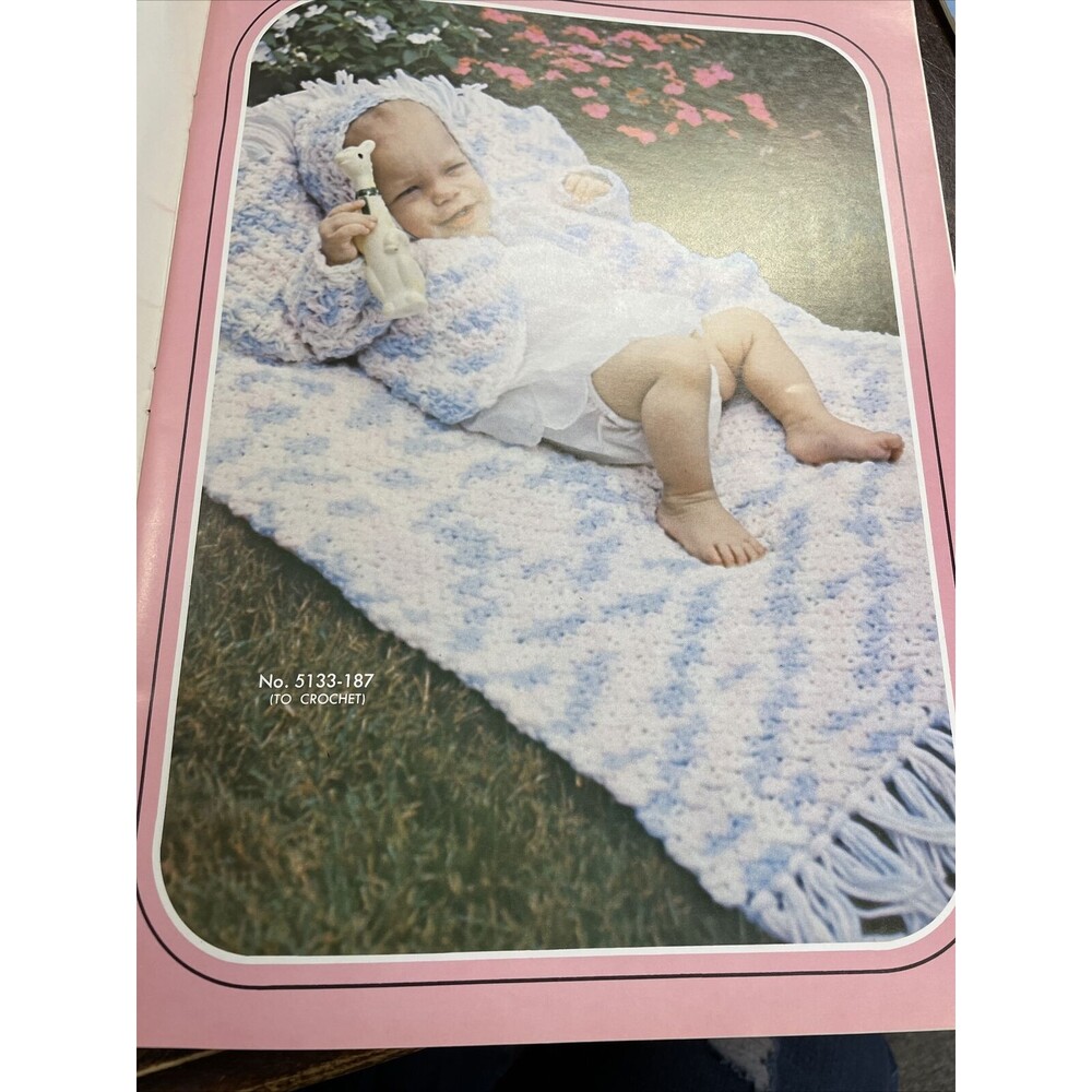 Vintage 1972 The Bernat Baby Album 187 Knitting Crochet Craft Pattern Booklet - Picture 11 of 12